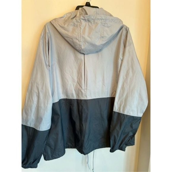 Colombia Windbreaker. Size Large(14-16). Used good condition. - Picture 8 of 12